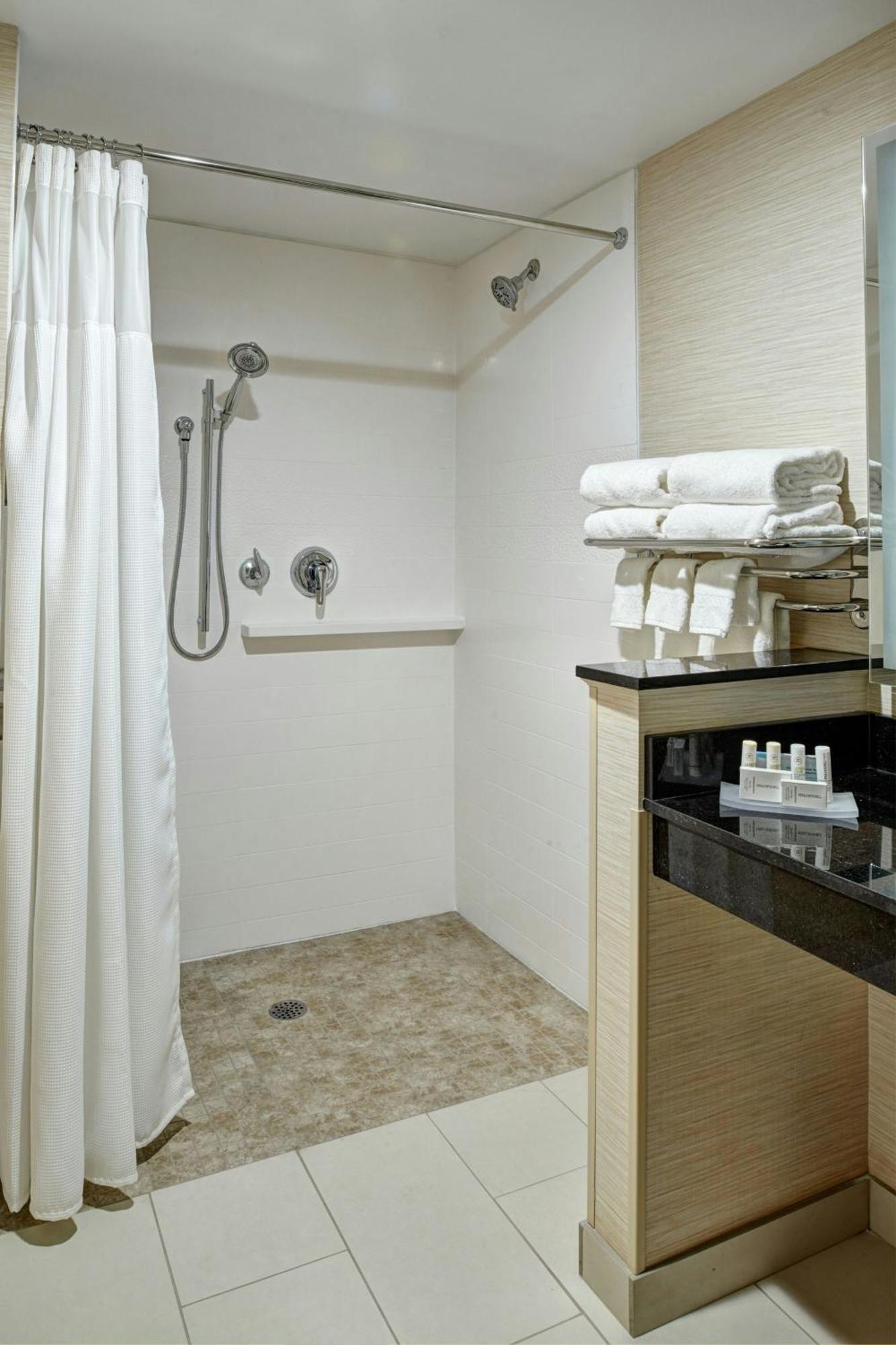Fairfield Inn & Suites By Marriott Detroit Troy Luaran gambar